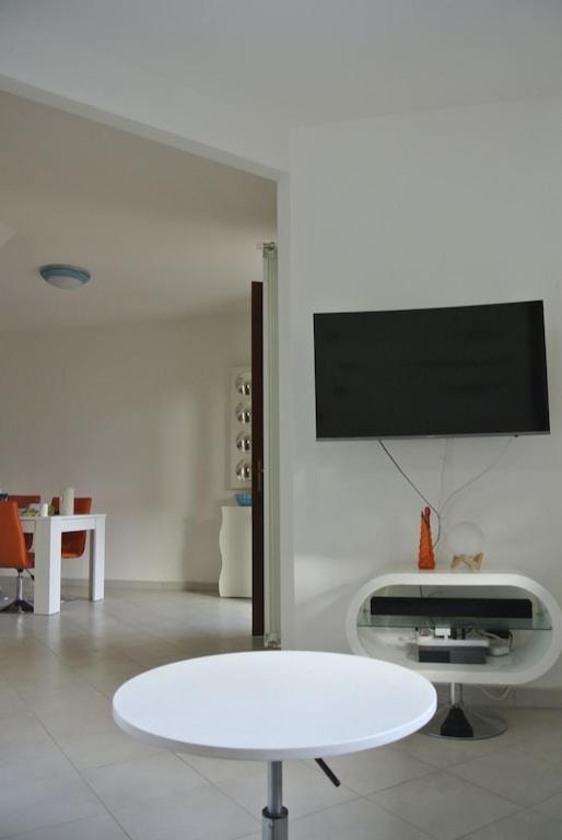 Holiday home Gelsomino: Seaside Retreat With Garden And Parking *